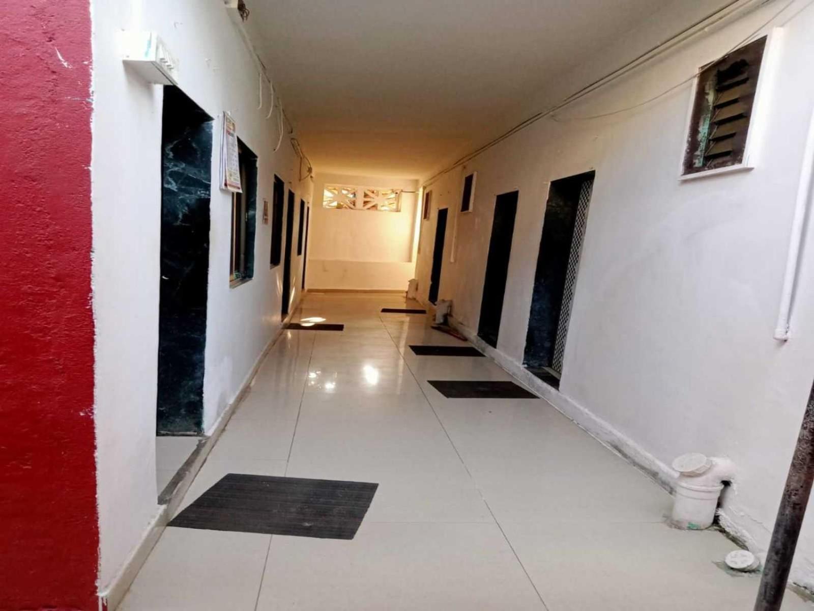 Hotel O Sai Palace Mumbai Exterior photo